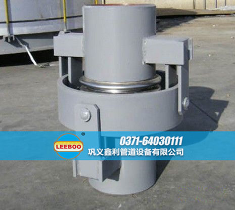 萬向鉸鏈套筒<a href=http://www.hnsairui56.com target=_blank class=infotextkey>補償器</a>
